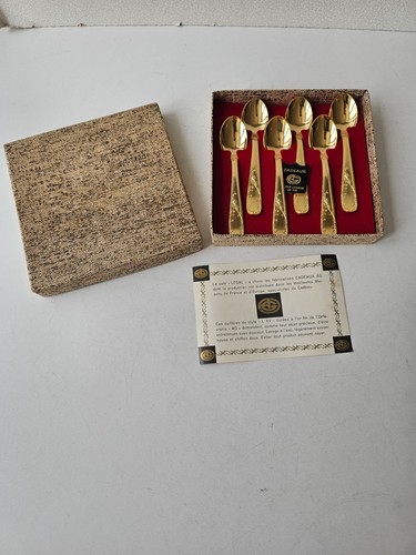 Ensemble cuillères à - de,