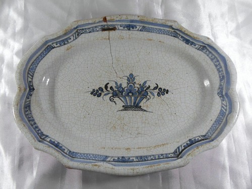 Plat faïence bleu - (,