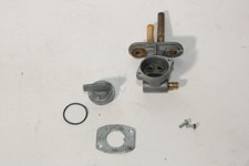 robinet essence Suzuki TS 125 A 1976 