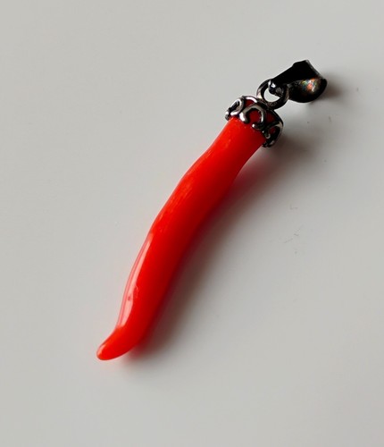 Pendentif porte bonheur corne - pendentif, "porte-bonheur