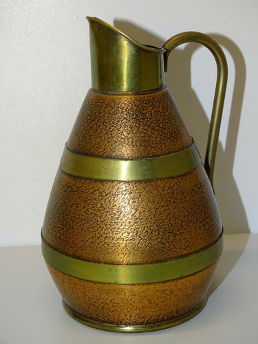 Joli pichet petit broc - petit, en