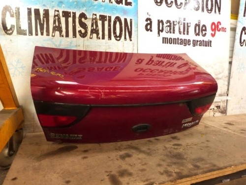 Malle hayon arriere renault - arriere,