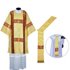 Vêtement dalmatique diacre en or jaune, étole, manipule, chasuble...