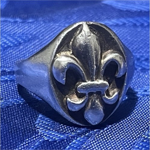 Bague chevalière motif fleur