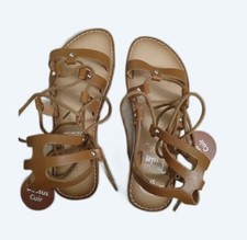 Pieds femmes talon bas made - talon,