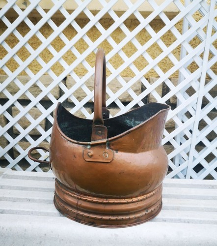 Ancien seau charbon - ancien, À