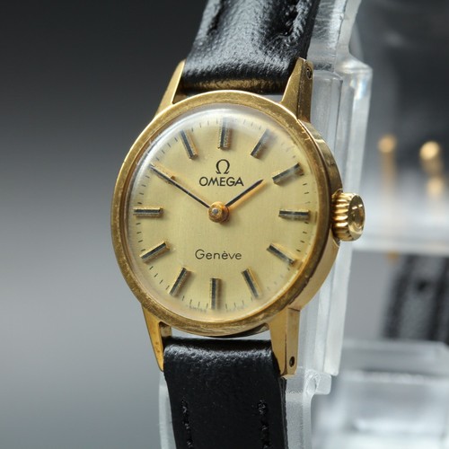 Montre femme vintage manuelle