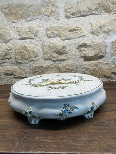 Dessous plat ancien en - dessous,