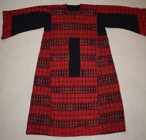 Caftan palestinien noir rouge