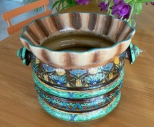 Ancien cache pot en barbotine