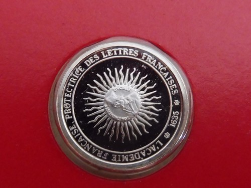 Superbe mini médaille argent - superbe,