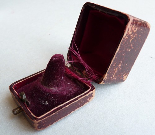 Ancien écrin boite pour - , bague