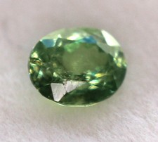 0,42 ct  Grenat Démantoïde