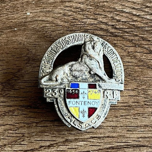 Insigne militaire n481 guerre - militaire,