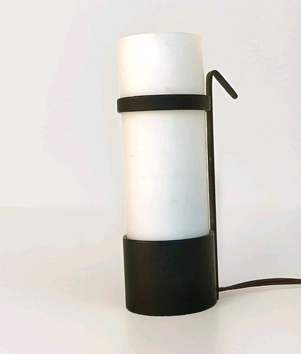 Ancienne lampe moderniste avec - lampe,