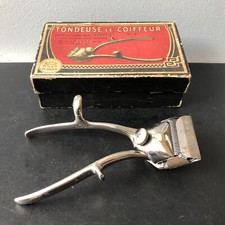 Vintage Ancien Ustensile Barbier Coiffeur Tondeuse Rasoir Mécanique Boîte