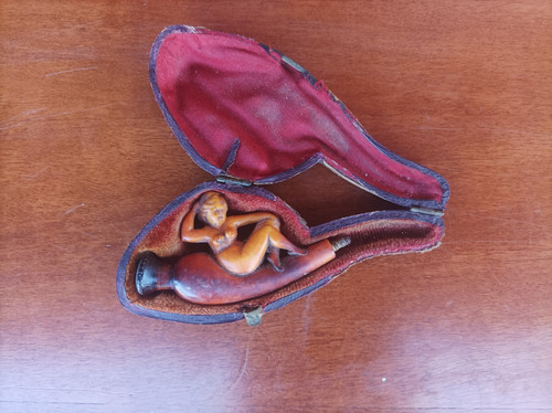 Ancienne pipe sculptée - , écume