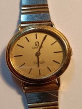 Montre femme OMEGA DEVILLE en or, mouvement mécanique