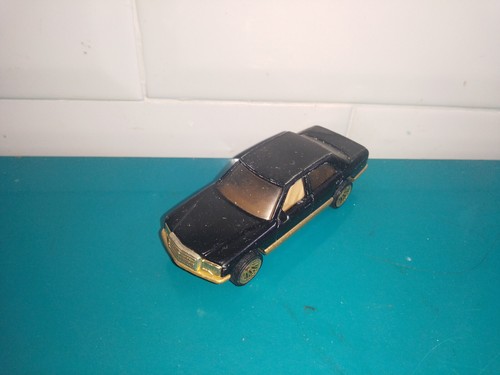 23051411 voiture hotwheels - voiture,