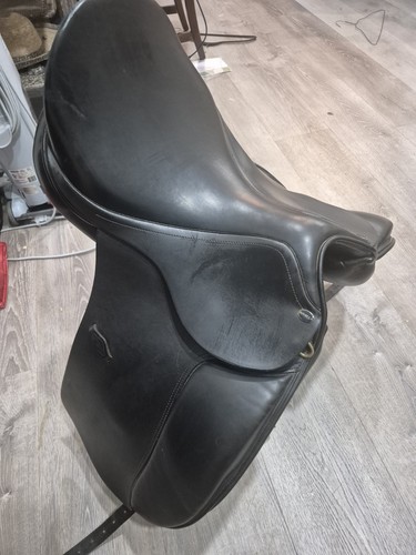 Hdr rivella dressage saddle - rivella,