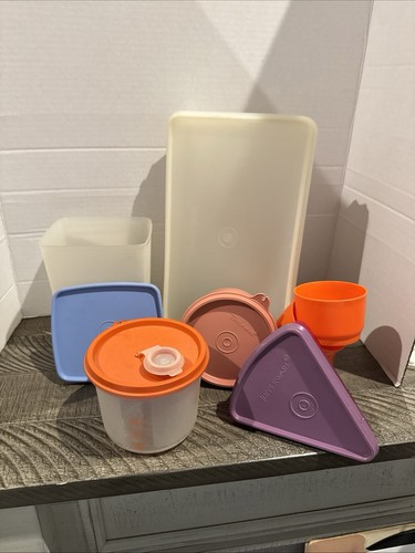 Assorted vintage tupperware - assorted,
