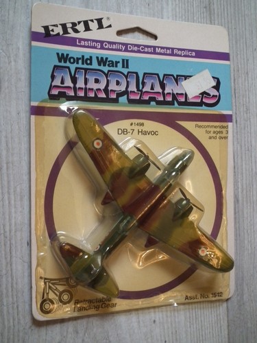 Avion miniature métal - métal., db-7