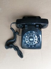 UN ANCIEN TELEPHONE VINTAGE