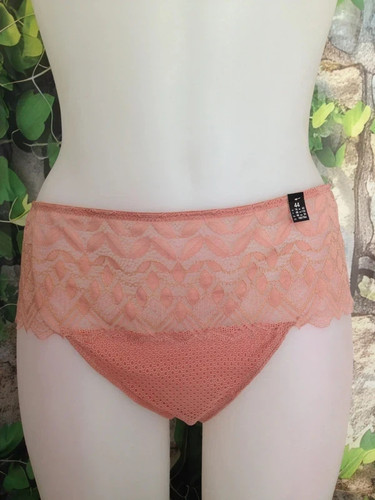 Tanga forme string - , etam