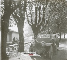 Voiture, soldats, guerre WW1