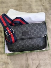 Gucci sac banane GG Supreme