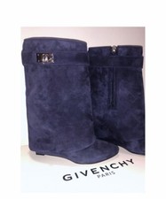 boots givenchy shark daim marine taille 37 parfait état hauteur 22cm environ.