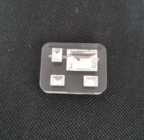 Broche moderne lucite - broche,