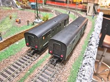 Jouef ho lot 2 fourgons feux