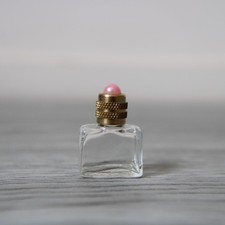 3 cm de haut, Petite bouteille en verre, miniature vide en verre transparente