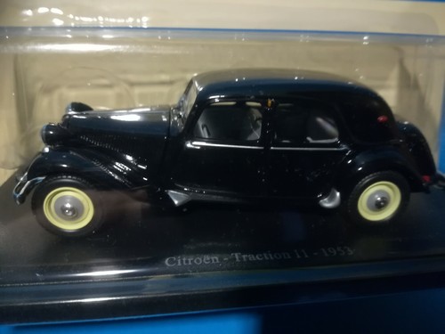 Voiture sous emballage - voiture,