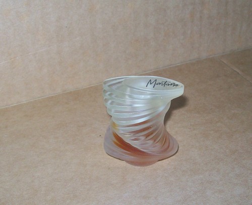 Superbe flacon montana en - ,