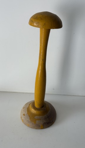Porte chapeau bois peint - chapeau,