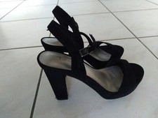 Escarpins noirs daim Pointure