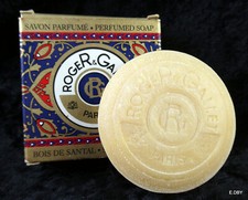 1 savon parfumé  ROGER GALLET