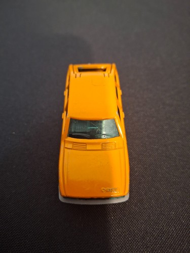 Rare ancienne voiture - rare,