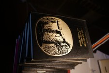 Les grandes enigmes de l'univers. Bibliotheque des grandes enigmes., HENNIG