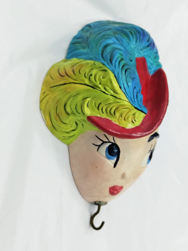 Vintage 1950s chalkware - 1950s, girl