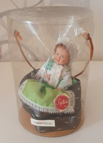 Poupee folklorique collection - poupee,