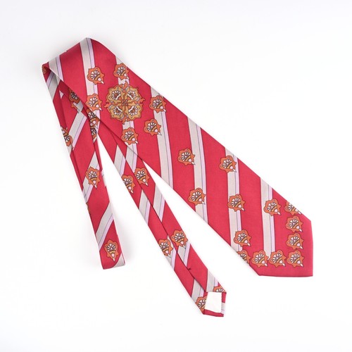 Arnys tie