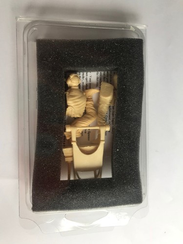 Crombez diffusion figurine - figurine, à