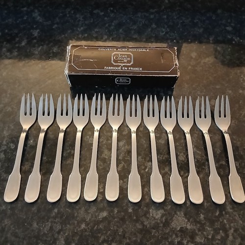 Boîte fourchettes à - boîte, de
