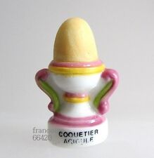 Fève de collection porcelaine / DE LA SERIE LES COQUETIERS (voir inscription)