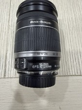 Canon EF-S 18-200mm Zoom Lens