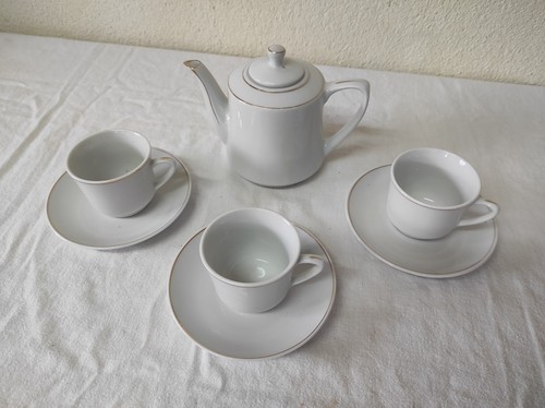 Ancienne théière 3 - ancienne, tasses