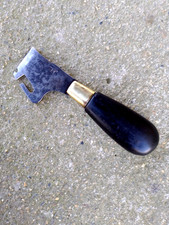 ANCIEN COUTEAU A CUIR - BLANCHARD - OUTILDE CORDONNIER BOURRELIER -